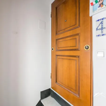 4m|1br| A/c| Wi Fi By Tilo דירה